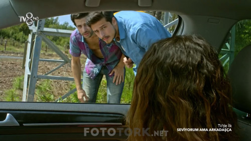 Seviyorum.Ama.Arkadasca.2016.HDTvRip.720p.x264.AC3.by.cideli37.TORK.mkv_snapshot_00.32.02.jpg