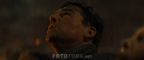Godzilla.King.of.the.Monsters.2019.1080p.BluRay.x264.AC3.DUAL.TORK.mkv_snapshot_01.52.04.349.jpg