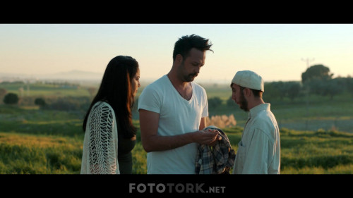 Iyiki.Dogdun.Abla.2018.WEBRip.1080p.x264.AC3.by.cideli37.TORK.mkv_snapshot_00.26.52.jpg
