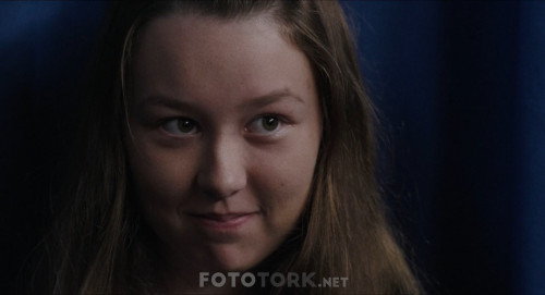 Jellyfish.2018.1080p.AMZN.WEB-DL.DDP5.1.x.264-AC3.DUAL.TR-ENG.TORK.mkv_snapshot_00.03.30.210.jpg
