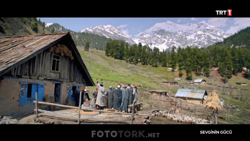 Sevginin.Gucu.2015.HDTvRip.1080p.x264.AC3.TRDUB.by.cideli37.TORK.mkv_snapshot_00.04.04.jpg