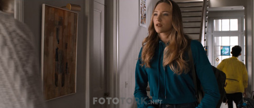 Tall.Girl.2019.1080p.WEBRip.NF.x264.AC3.DUAL.TR-ENG.TORK.mkv_snapshot_00.57.42.542.jpg