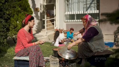 Yolunda.A.S.Cincin.Baglari.Hikayesi.2015.WEBRip.1080p.h264.AC3.TORK.mkv_snapshot_00.10.10.jpg