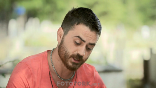 Yolunda.A.S.Cincin.Baglari.Hikayesi.2015.WEBRip.1080p.h264.AC3.TORK.mkv_snapshot_01.06.39.jpg