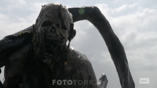 The-Walking-Dead-S10E01-720p-WEB-DL-H264-TBS.mkv_snapshot_01.45.147.jpg