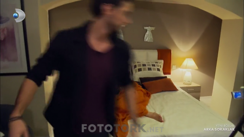 Arka.Sokaklar.BL.525.HDTvRip.720p.AC3.by.TheWelleTy.TORK.mkv_007085432.png