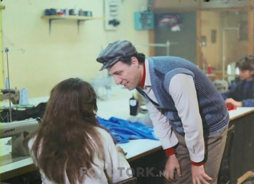 Kemal-Sunal-Yoksul-1988-DVDRip-XVid.avi_snapshot_00.32.34.080.jpg