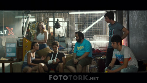 Ozgur-Dunya-720p-WEB-DL-x264-TORK_01_22_18_07_7.jpg