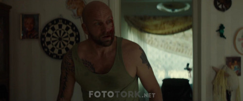 Goliat-2018-1080p-WEB-DL-DUAL-TR-EN-TORK_01_16_31_06_9.jpg