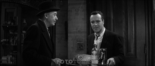 Garsoniyer---The-Apartment-1960-1080p-BluRay-x264-DUAL-TR-ENG-TORK.mkv_snapshot_00.07.25.764.jpg