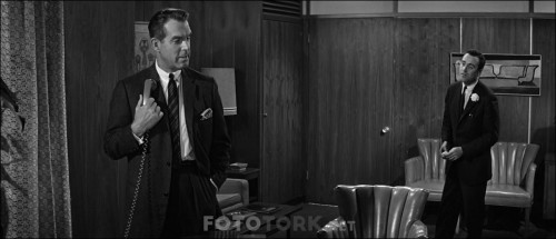 Garsoniyer---The-Apartment-1960-1080p-BluRay-x264-DUAL-TR-ENG-TORK.mkv_snapshot_00.29.41.928.jpg