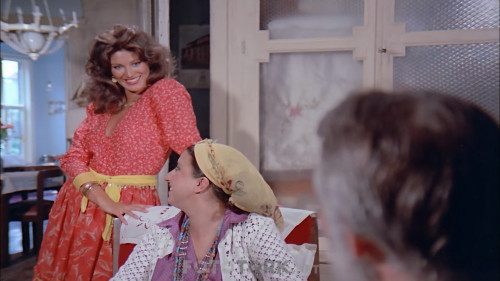 01.-Girgiriye-1981-WEB-DL-1080p.mkv_snapshot_00.30.06_2019.11.09_18.07.21.jpg