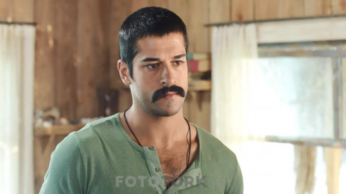 Ask.Sana.Benzer.2015.WEB-DL.720p.AAC.by.cideli37.TORK.mkv_snapshot_00.30.07.jpg