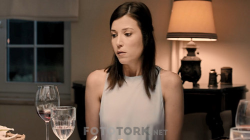 Senin.Hikayen.2013.WEB-DL.720p.AAC.by.cideli37.TORK.mkv_snapshot_00.05.58.jpg