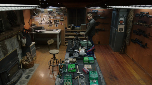 Shooter-S1B1-NF-1080p-WEB-DL-DUAL-TR-ENG.mkv_snapshot_35.40_2019.11.09_19.01.28.jpg