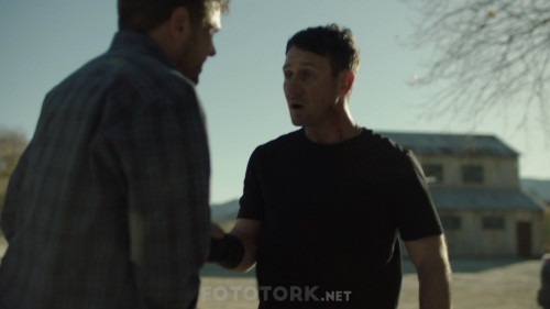 Shooter-S3B1-NF-1080p-WEB-DL-DUAL-TR-ENG.mkv_snapshot_28.19_2019.11.09_19.16.26.jpg