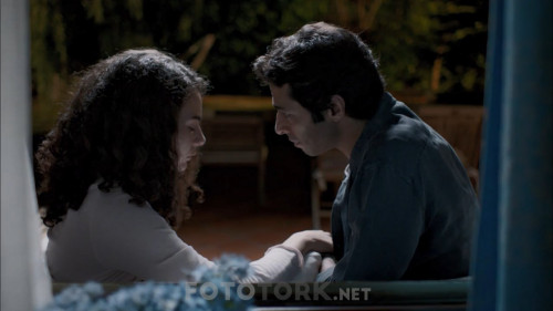Beni.Unutma.2011.WEB-DL.720p.AAC.by.cideli37.TORK.mkv_snapshot_01.18.52.jpg