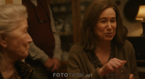 Diane.2018.1080p.AMZN.WEB-DL.H.264.AC3.DUAL.TR-ENG.TORK.mkv_snapshot_00.18.36.000.jpg