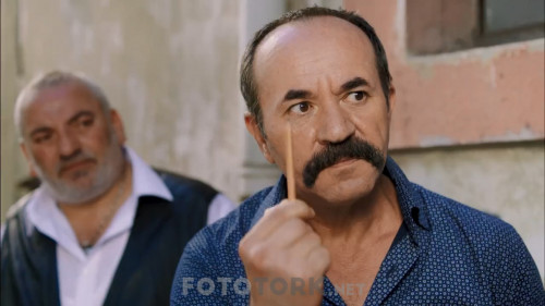 Stajyer.Mafya.2014.WEB-DL.720p.AAC.by.cideli37.TORK.mkv_snapshot_01.15.45.jpg