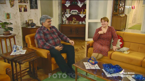 Seksenler.BL.25.HDTvRip.720p.AC3.by.cideli37.TORK.mkv_snapshot_57.28.jpg