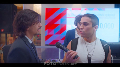 1.S.Ep1-El-Club---MDMA-ve-Kotu-Fikirler.mkv_snapshot_11.14_2019.11.22_21.54.03.jpg