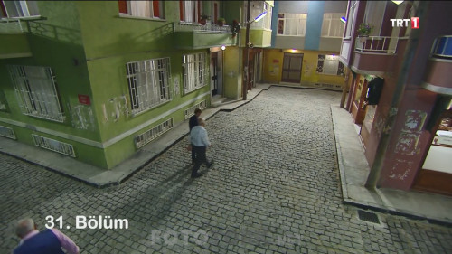 Seksenler.BL.31.HDTvRip.720p.AC3.by.cideli37.TORK.mkv_snapshot_00.00.32.jpg