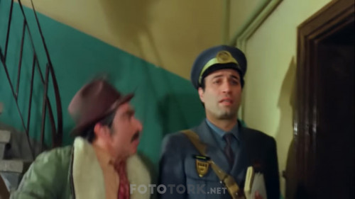 Postaci-Kemal-Sunal-Eski-Turk-Filmi-Tek-Parca-Restorasyonlu.mkv_snapshot_01.06.53_2019.11.25_20.56.20.jpg