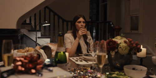 Servant-S01E02-Wood-1080p-WEB-DL-DDP-5.1-H264-TR-Altyazi-TORK.mkv_snapshot_30.04_2019.12.02_00.04.50.jpg