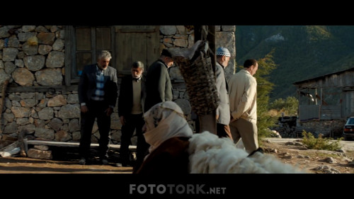 Kiz.Kardesler.2019.WEB-DL.1080p.AAC.by.cideli37.TORK.mkv_snapshot_01.15.04.jpg