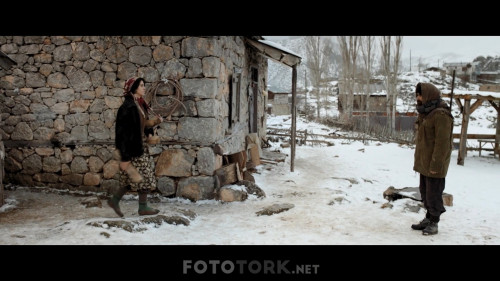 Kiz.Kardesler.2019.WEB-DL.1080p.AAC.by.cideli37.TORK.mkv_snapshot_01.28.06.jpg