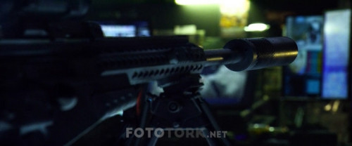 6.Underground.2019.NF.WEBRip.XviD.AC3.TRDUB.TORK.mkv_snapshot_00.28.57_2019.12.18_19.57.58.jpg