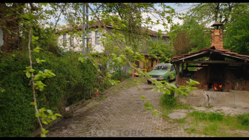 Firincinin.Karisi.2019.1080p.x264.AC3.TORK.mkv_snapshot_00.42.11.400.jpg