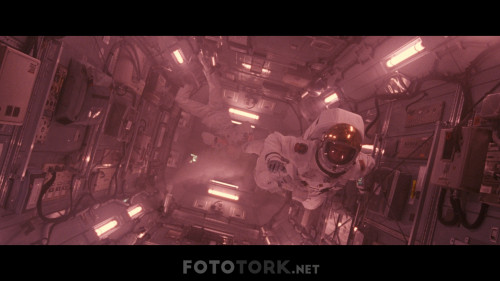Ad.Astra.2019.1080p.BluRay.REMUX.AVC.DTS-HD.MA.TrueHD.7.1.Atmos-FGT.TR.DIL.Secenekli.TORK.mkv_snapshot_01.14.46_2019.12.26_19.18.13.jpg