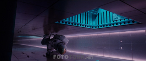 Yildizlara.Dogru.Ad.Astra.2019.BluRay.1080p.x264.DUAL.TR-EN.TORK.mkv_snapshot_01.44.03.828.jpg