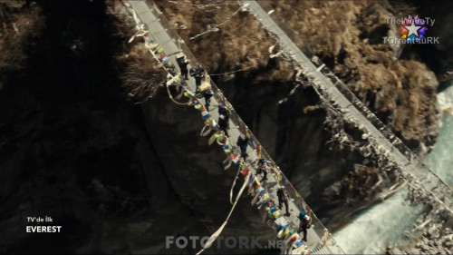 Everest.2015.HDTvRip.1080p.x264.AC3.by.TheWelleTy.TORK.mkv_snapshot_00.09.36.387.jpg
