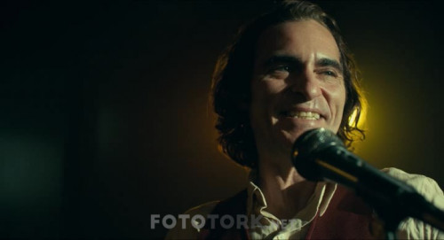 Joker.2019.BRRip.AC3.TRDUB.TORK.mkv_snapshot_00.45.12.460.jpg