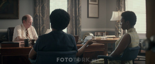 Dusmanlarin.En.Iyisi.The.Best.of.Enemies.2019.BluRay.1080p.x264.AC3.TR-EN.TORK.mkv_snapshot_00.02.46.918.jpg