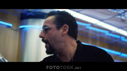 Uncut.Gems.2019.NF.WEB-DL.1080p.x264.AC3.DUAL.TR-EN.TORK.mkv_snapshot_01.58.34.958.jpg