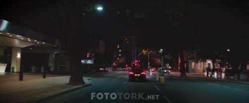 Aynasiz.Hyena.2014.BluRay.1080p.x264.AC3.DUAL.TR-EN.TORK.mkv_snapshot_00.02.39.339.jpg