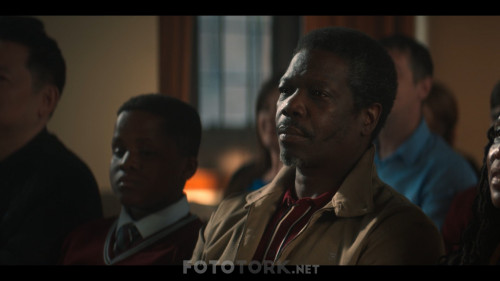 The-Stranger-S01E01.mkv_snapshot_48.25.547.jpg