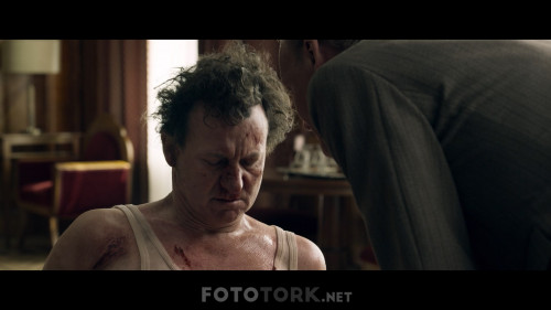 En.Soguk.Oyun.The.Coldest.Game.2019.NF.WEB-DL.1080p.x264.AC3.DUAL.TR-EN.TORK.mkv_snapshot_01.28.40.000.jpg