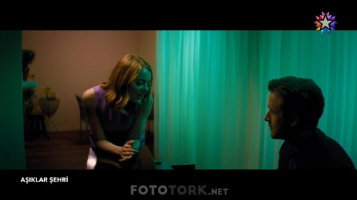 Asiklar.Sehri.La.La.Land.2016.HDTvRip.1080i.mp2.TRDUB.TORK.mkv_snapshot_01.04.57.425.jpg