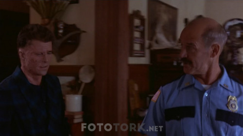 The.Man.Without.A.Face.1993.BluRay.720p.x264.AC3.TRDUB.TORK.mkv_snapshot_01.23.07.958.jpg