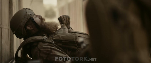 Sahte.Savas.Rogue.Warfare.2019.BluRay.1080p.AC3.DUAL.TR-ENG.TORK.mkv_snapshot_01.29.02.295.jpg