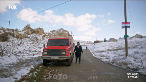 Savasci.BL.94.HDTvRip.720p.AC3.by.TheWelleTy.TORK.mkv_snapshot_01.30.33.052.jpg