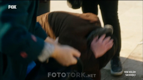 Savasci.BL.94.HDTvRip.720p.AC3.by.TheWelleTy.TORK.mkv_snapshot_01.49.15.914.jpg