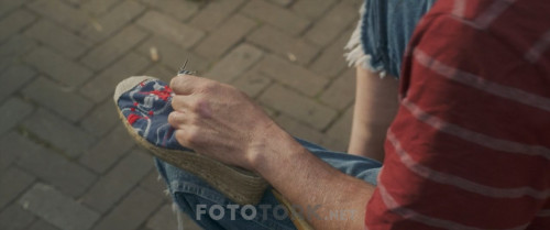 Marwena.Hos.Geldiniz-Welcome.to.Marwen.2018.BluRay.720p.x264.AC3.DUAL.TR-EN.TORK.mkv_snapshot_00.43.05.130.jpg