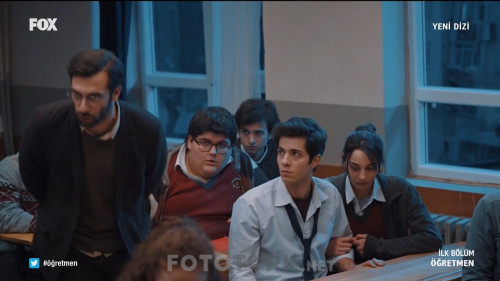 Ogretmen.BL.01.HDTvRip.720p.AC3.by.TheWelleTy.TORK.mkv_snapshot_01.27.13.192.jpg