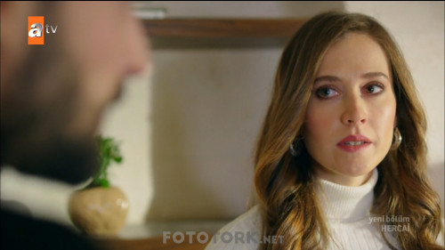 Hercai.BL.35.HDTvRip.1080p.AC3.by.TheWelleTy.TORK.mkv_snapshot_01.43.47.198.jpg