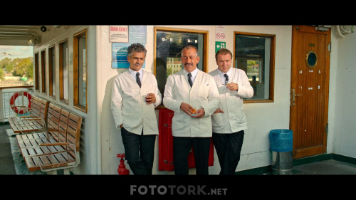 Karakomik.Filmler.2.Arada.2019.1080p.NF.WEBRip.DDP5.1.x264.TORK.mkv_snapshot_00.15.06.749.jpg